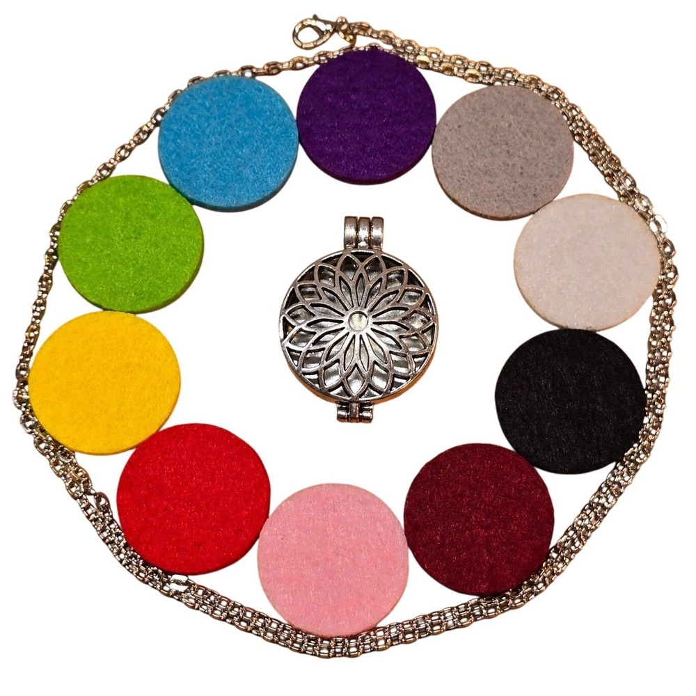 1.25"Flower of Life Aromatherapy Silver Necklace 10 essential oil pads 28" chain